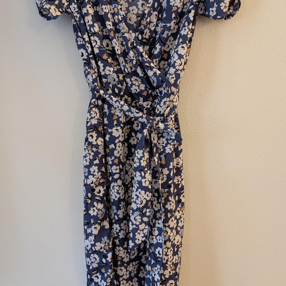 New Look Navy and Cream Floral Midi Dress